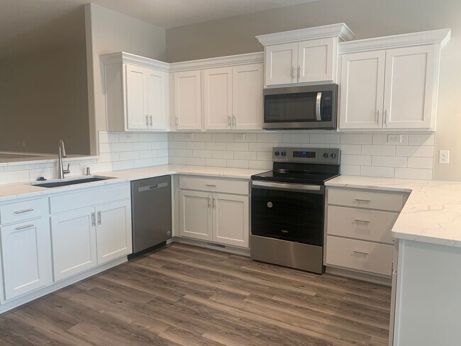 Photo - Walkout ranch townhome with 2 stall garage...