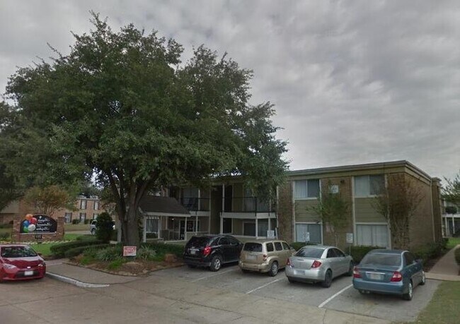 Photo - 777 Bateswood Dr Unit c1