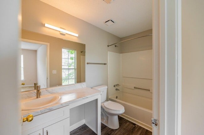 Keswick Village Apartments and Townhomes