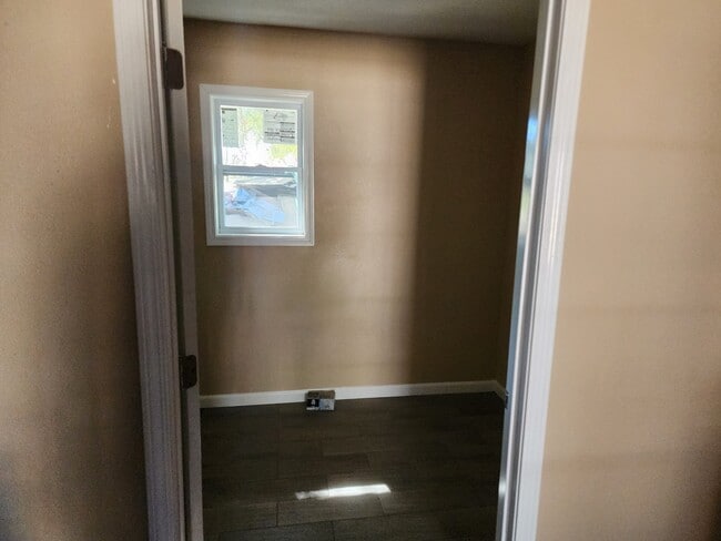 Building Photo - 604 Zoe Cir Unit 604 A