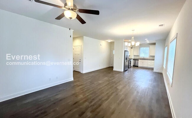 Photo - 1604 McBrien Rd