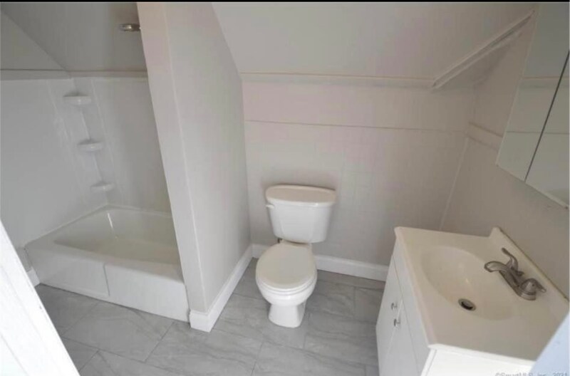 Photo - 497 Carroll Ave