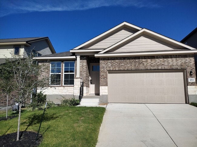 Building Photo - Beautiful 4 bedroom new build, it is a must see!!