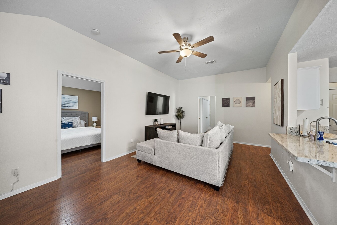 Photo - 18315 Beaverdell Dr