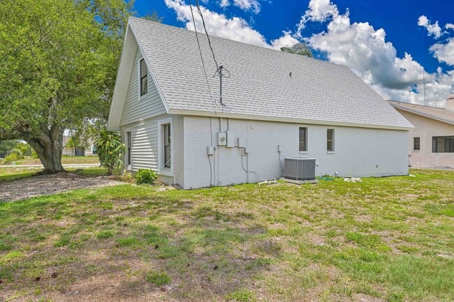 Photo - NOW AVAILABLE - 4/2 Single Family Home in San Carlos