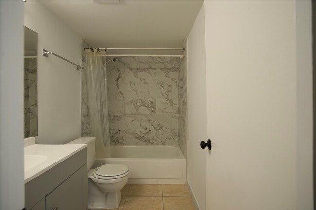 Photo - 2125 SW 81st Ave