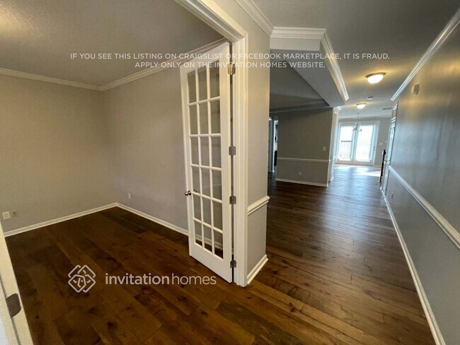 Photo - 10318 Blackstone Drive House