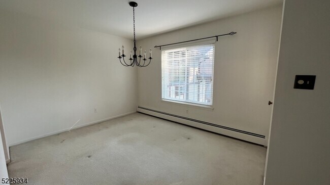 Photo - 8 Sentinel Ct