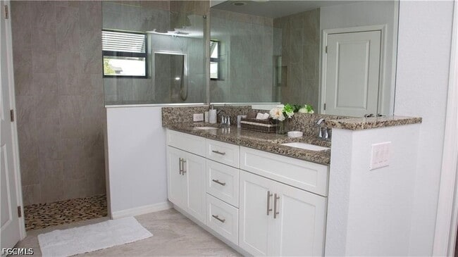 Photo - 503 SW 11th Ct