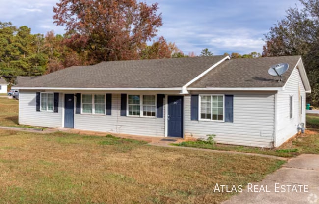 Building Photo - 240 Garnett Ridge Dr