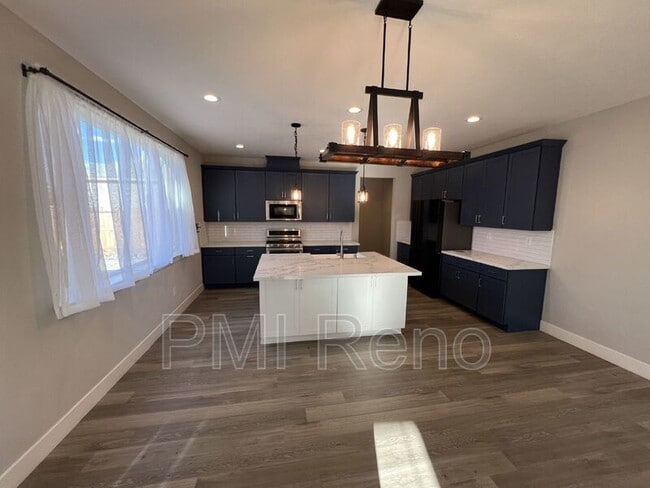 Photo - 2176 Selway Dr