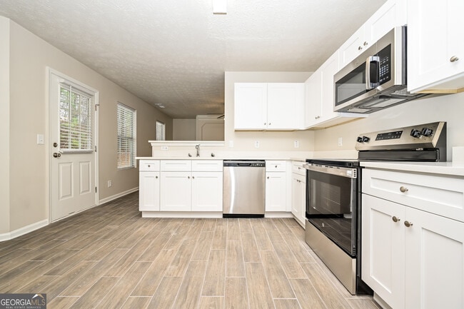 Photo - 4675 Forest Creek Ln