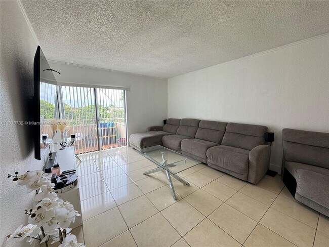 Photo - 17530 NW 68th Ave Unit C4006