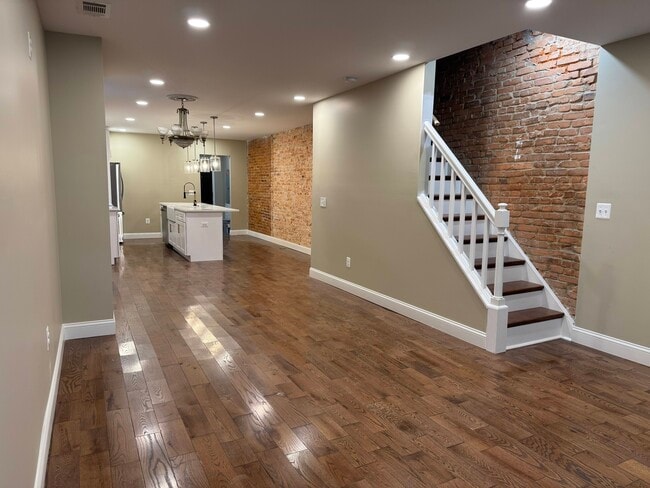 Photo - 5 S Augusta Ave