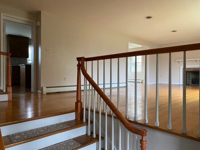 Photo - 294 Overhill Dr