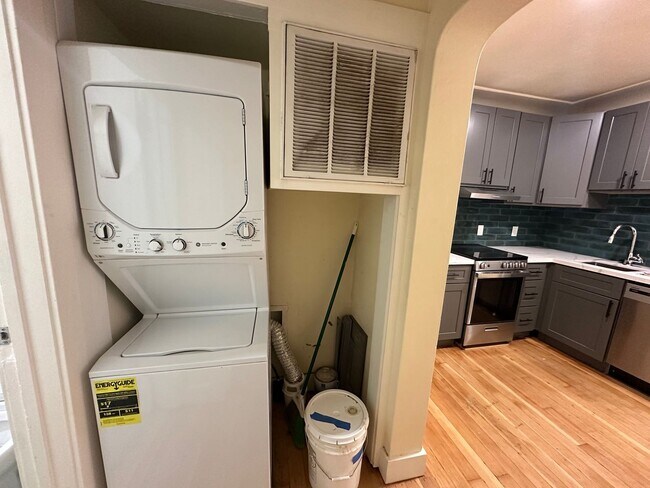 Photo - 108 Roff Way Unit 108 Roff Way #3