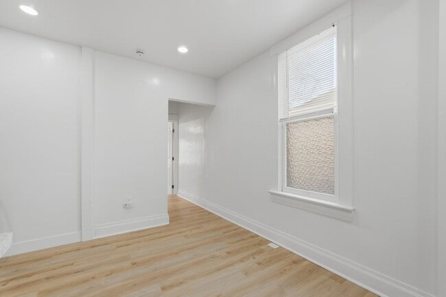 Photo - University of Utah Student Housing Unit 64 S