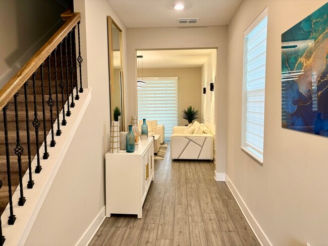 Photo - 1399 Greenfield Lp