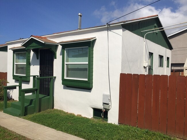 Photo - 2031 B Ave House