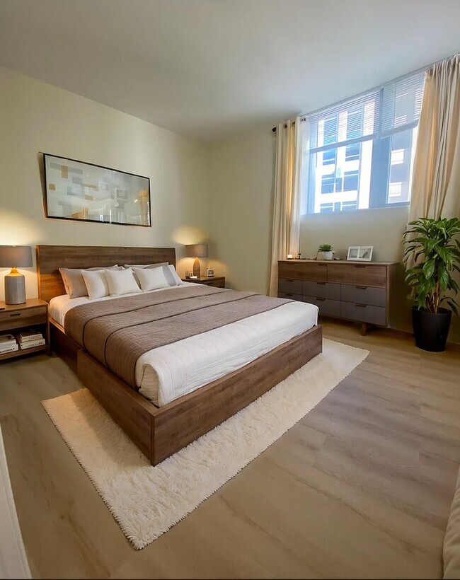 Photo - 600 N Dearborn St Unit 812