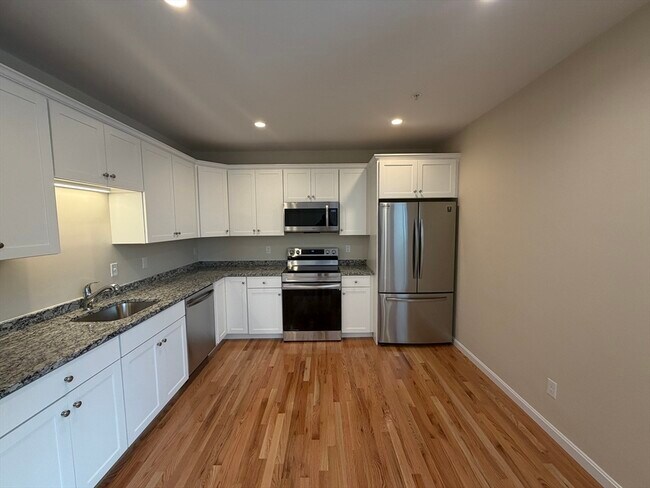 Photo - 85 Lowell St Unit 6