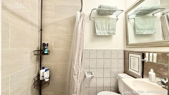 Photo - 4-50 Nelson St W