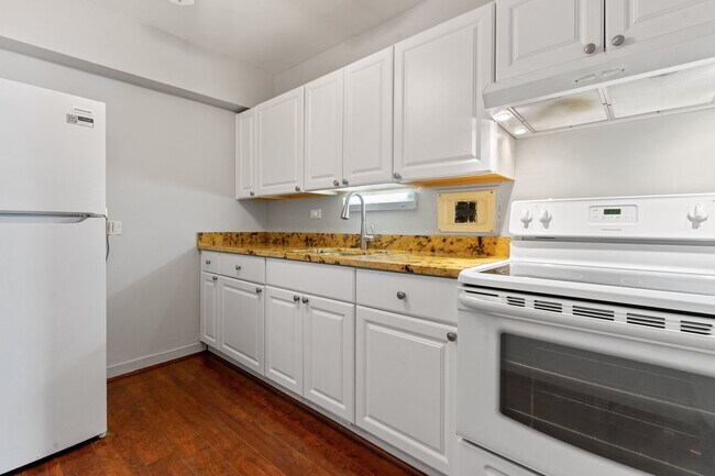 Photo - 7337 S South Shore Dr Unit 607