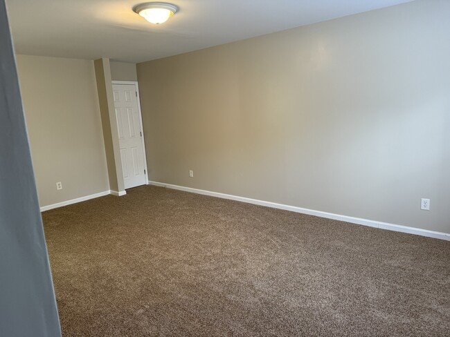 Photo - 122 Short St