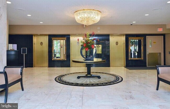 Photo - 11801 Rockville Pike Unidad 1001