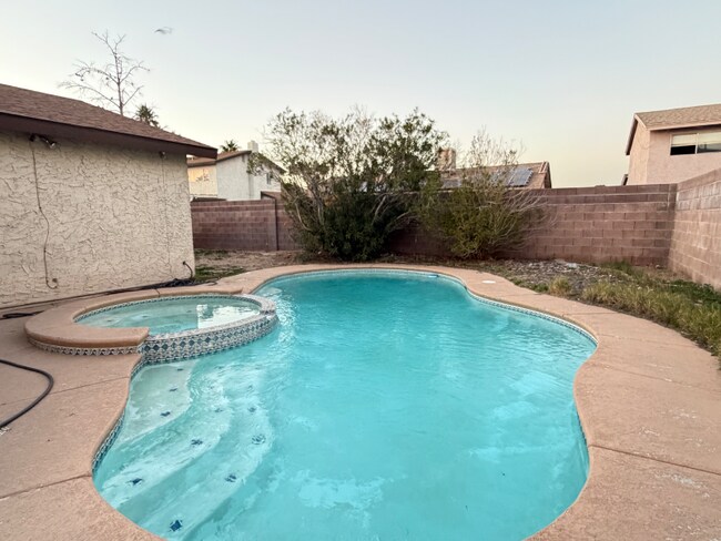 Photo - 6802 Bonillo Dr