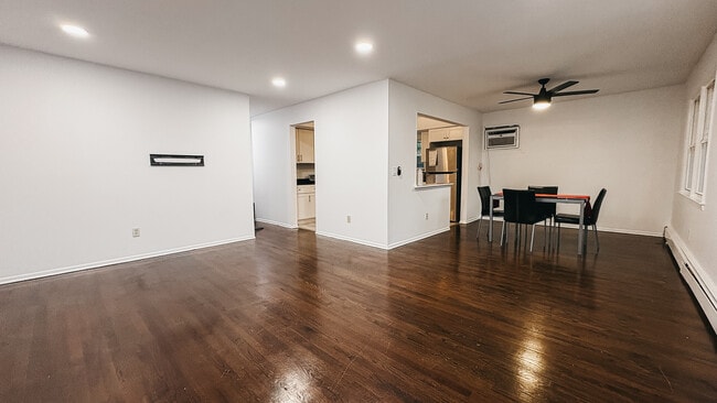 Building Photo - 1210 Middlesex St Unit 1 Rental