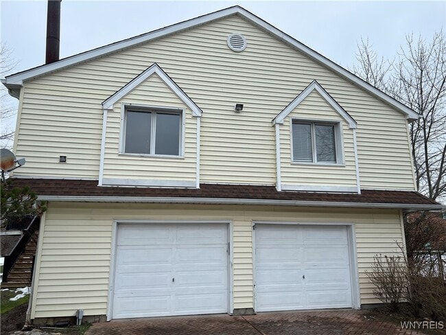 Photo - 800 French Rd