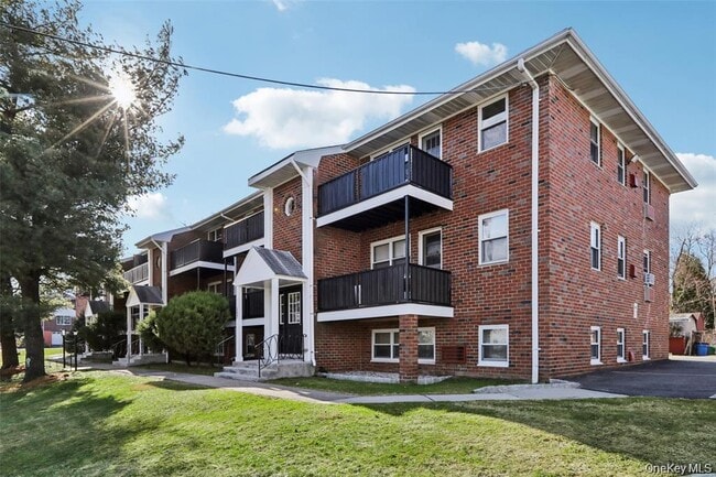 Building Photo - 153 6th Ave Unit 11A