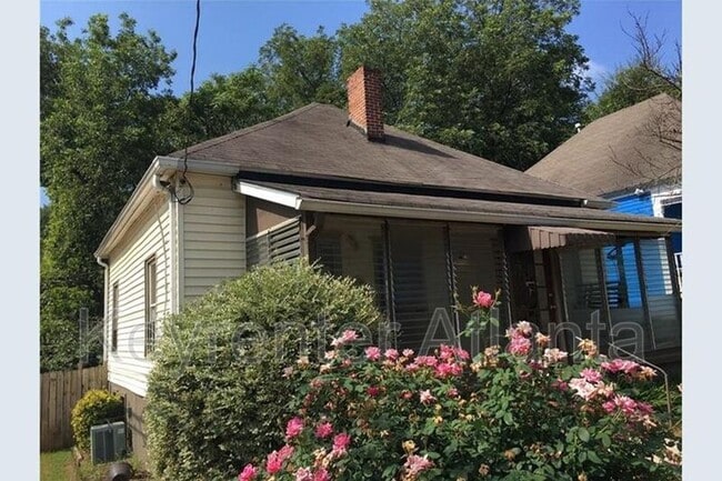 Building Photo - 1075 Manigault St SE