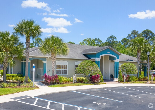 Building -Leasing Office