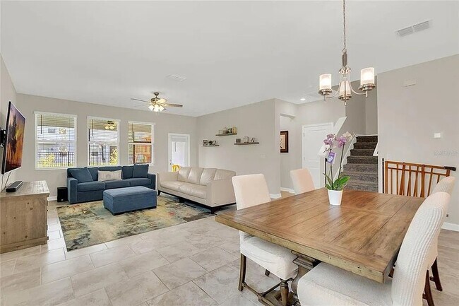 Photo - 11932 Satire St