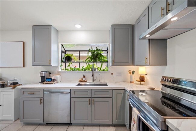 Photo - 7752 High Village Dr