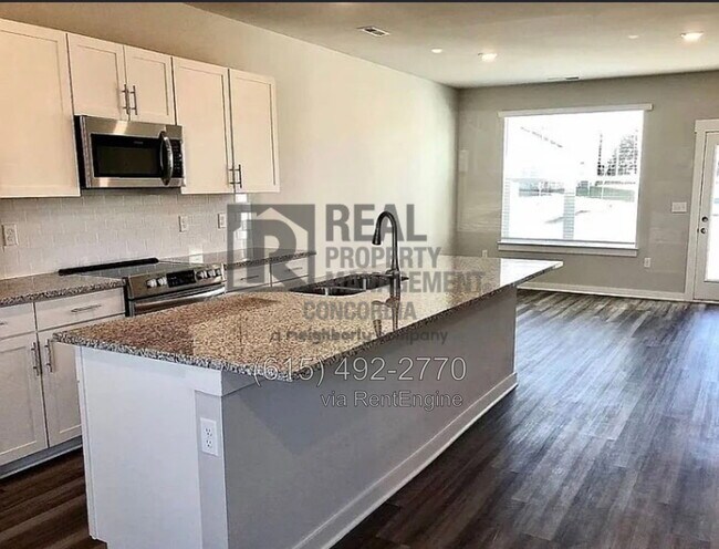 1621 Tolkien Ave