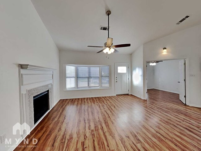 Photo - 4645 Baytree Dr