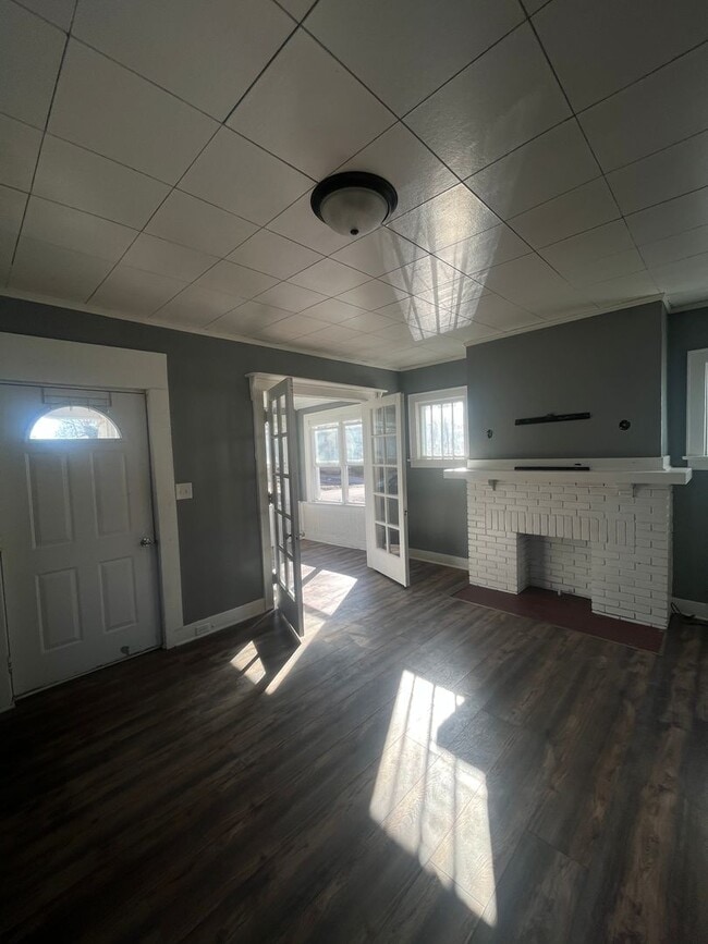 Photo - Gorgeous 3 bed/1 bath home available for lease now!