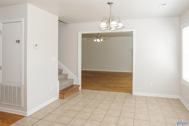 Photo - 114 Bent Saddle St