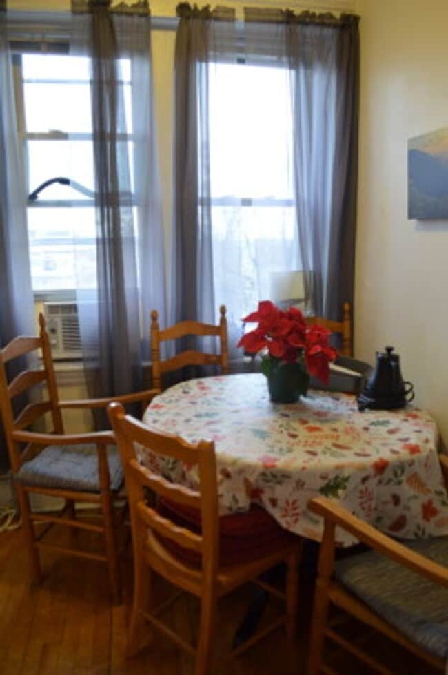 Building Photo - 1 Bedroom in Allston Village, Heat and hot water included