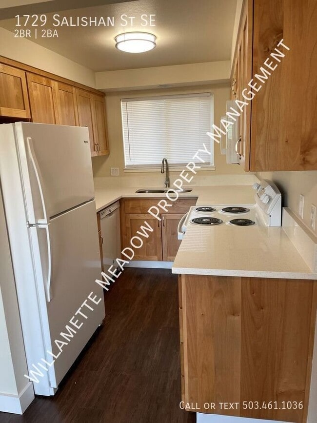 Photo - 1729 Salishan St SE