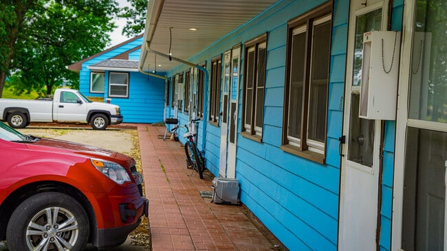 Photo - 605 30th Ave W