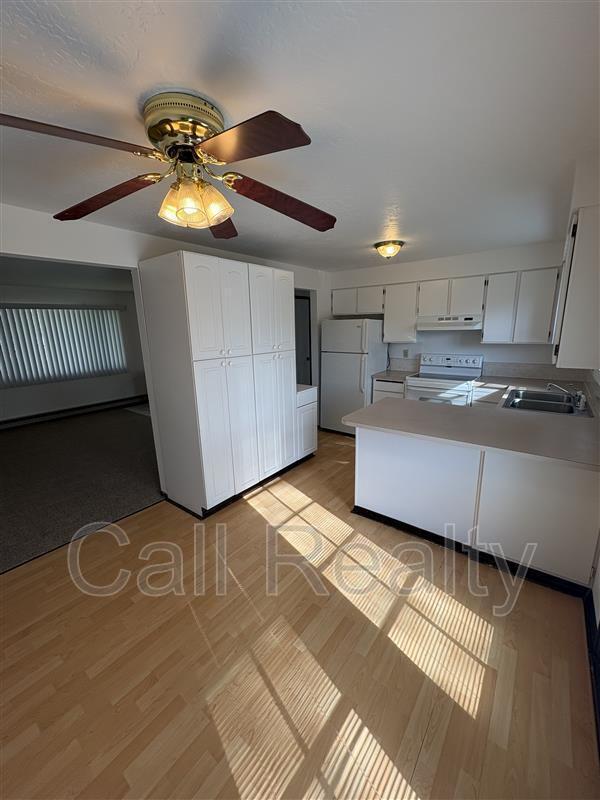 Photo - 3911 S Moffitt Rd