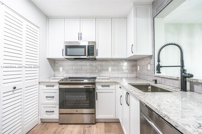 Photo - 1450 SE 3rd Ave Unit 409