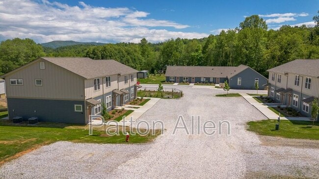 Building Photo - 44 Catawba Valley Ct Unit #4 Rental