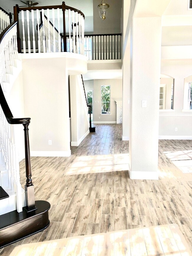 Photo - 5711 Silver Bay Ct