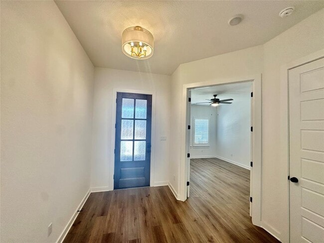 Photo - 111 Comfort Maple Ln