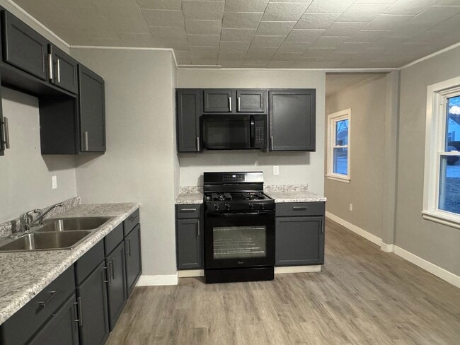 Photo - 3878 Johnson Ave